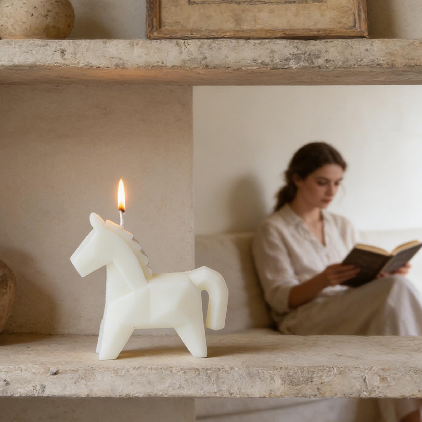 Candela Profumata a Forma di C - Woodworking Horse recensione e prezzo
